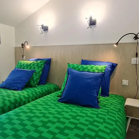 Maison Unique Pour Passionnes De Mecanique - Fr-1-584-404 Ferienhaus Chenicourt