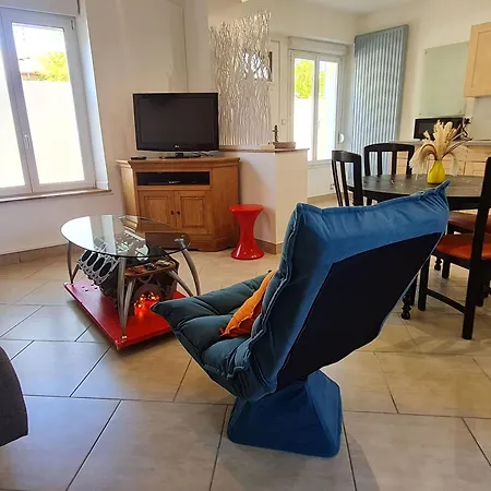 Maison Unique Pour Passionnes De Mecanique - Fr-1-584-404 Ferienhaus *